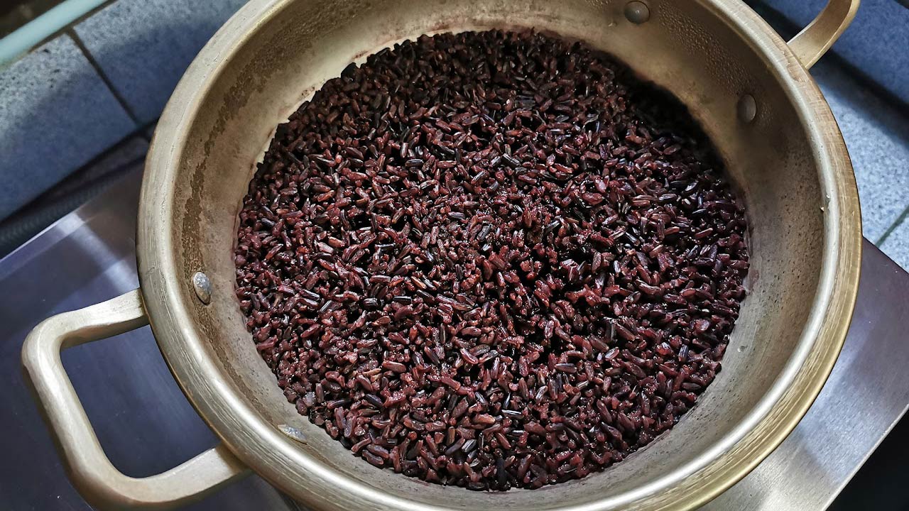 ปลูกข้าวกินเอง