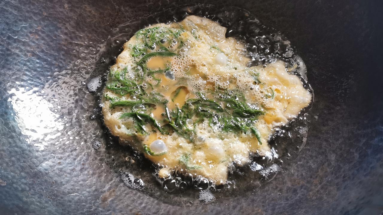 เมนูอร่อยจากยอดชะอม