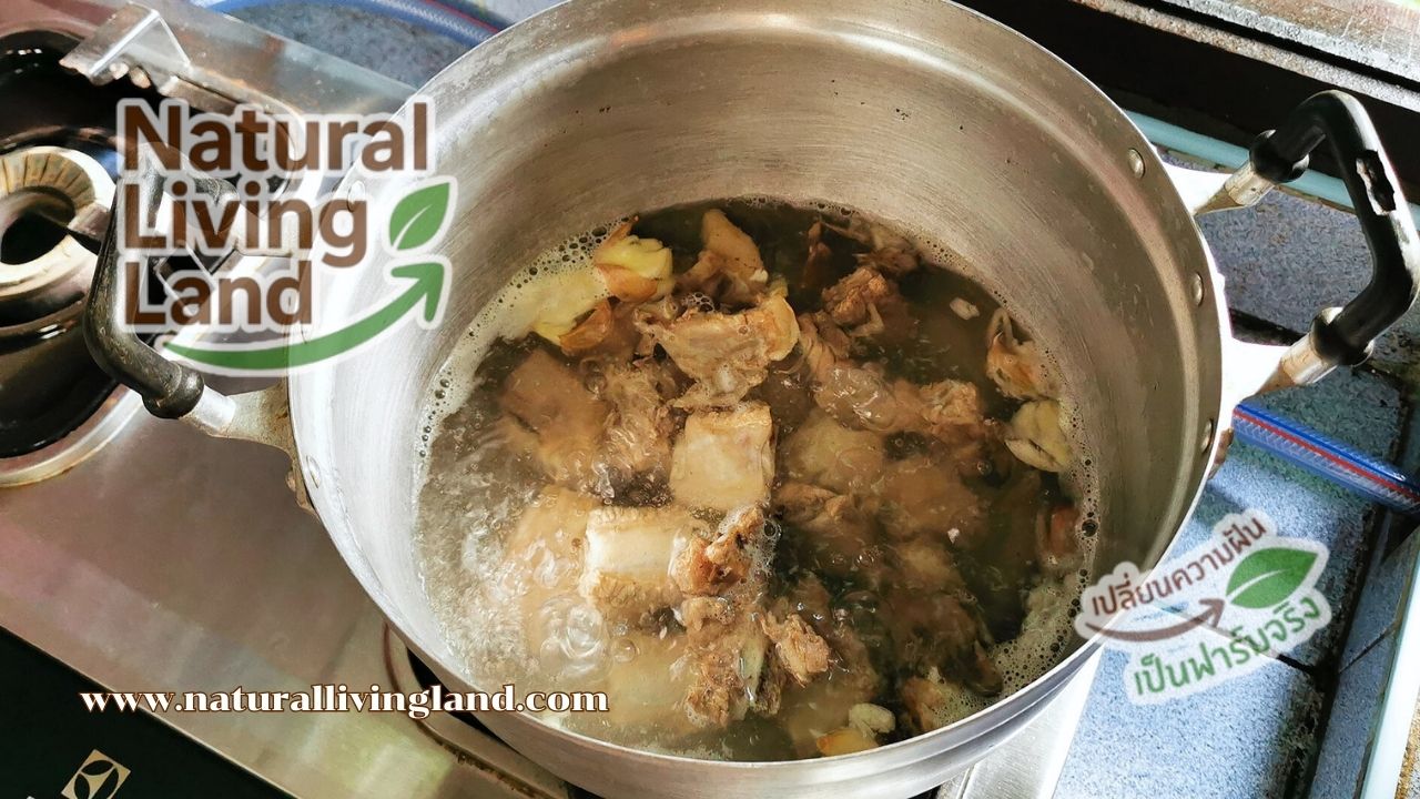 ทำน้ำต้มกระดูกหมู