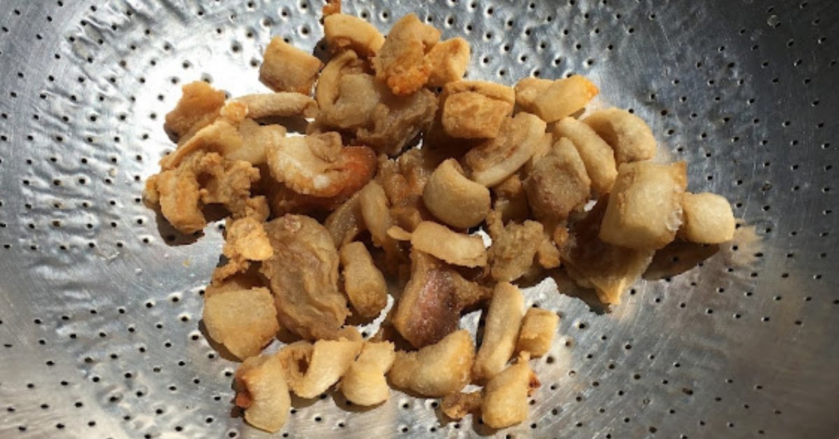 ทำน้ำมันหมูอร่อยๆ ไว้ผัดและทอด