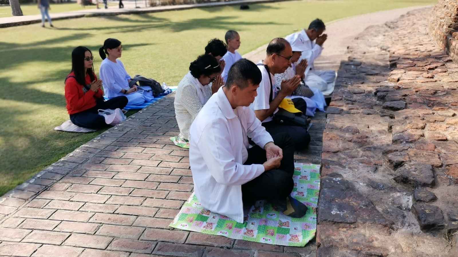 มกุฏพันธมเจดีย์ อินเดีย