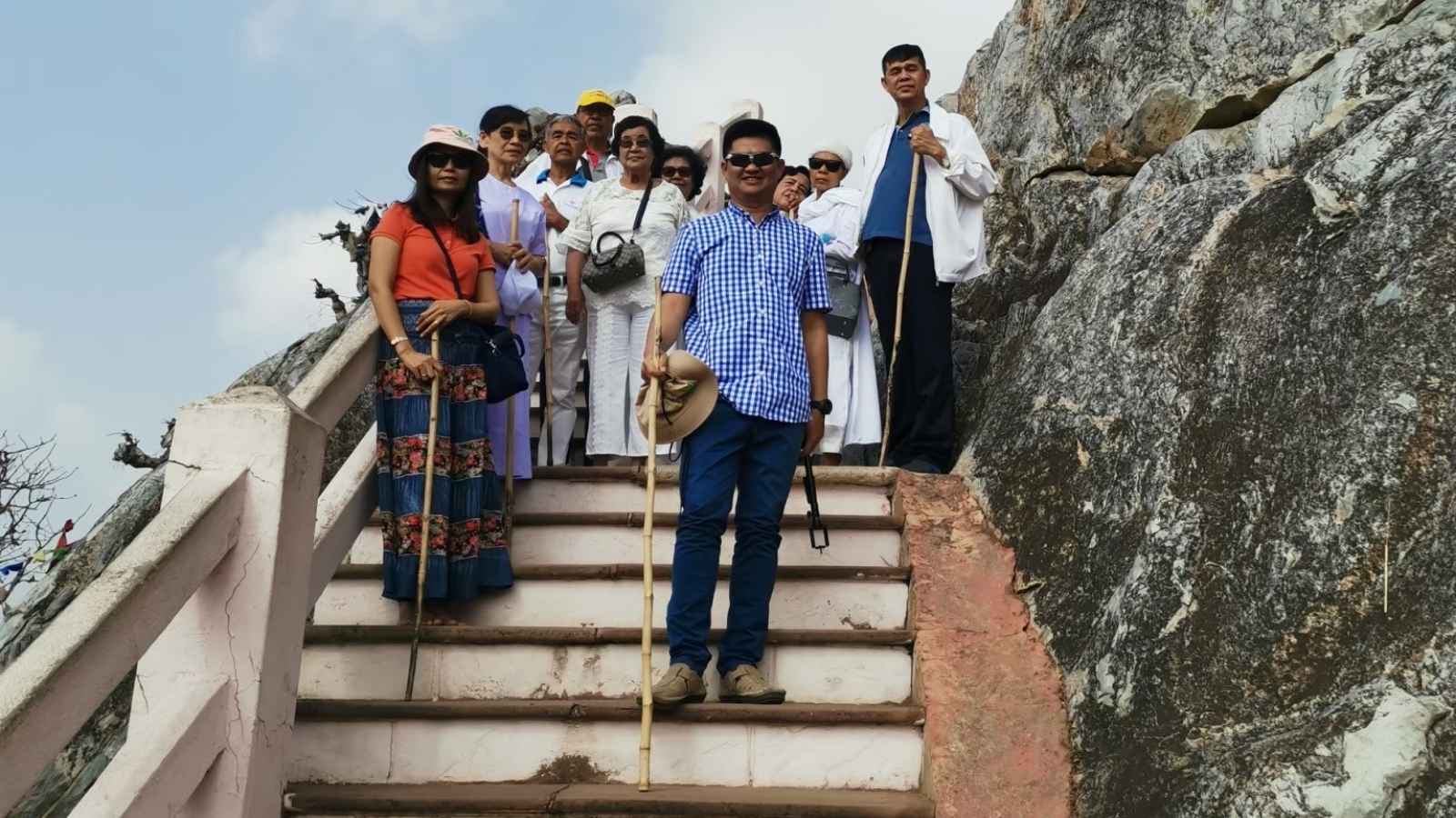 การเดินทางไปเขาคิชฌกูฏ ประเทศอินเดีย