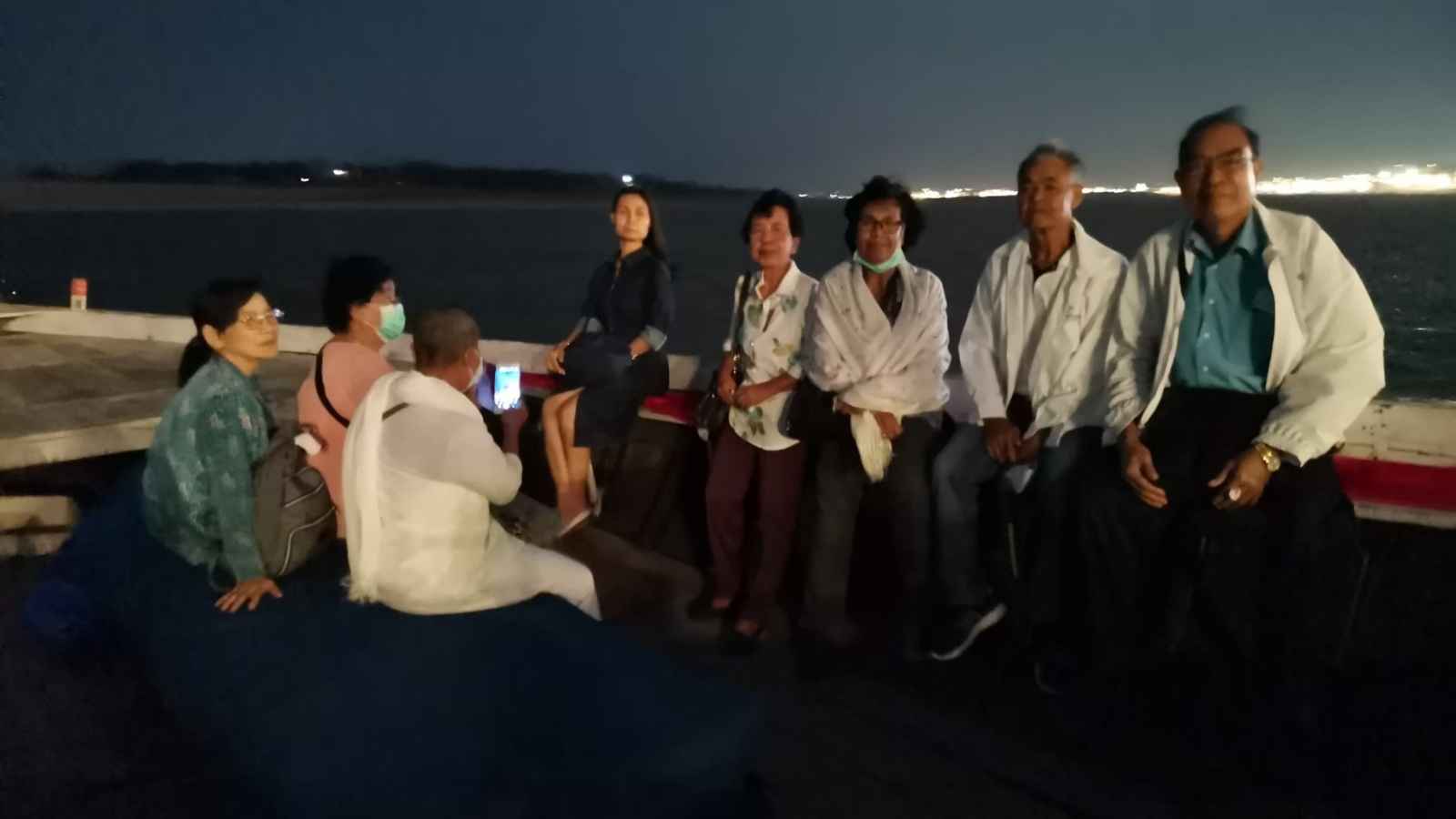 ล่องเรือแม่น้ำคงคา